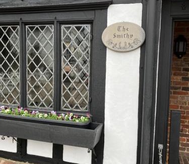 Chilham House | The Smithy Cottage