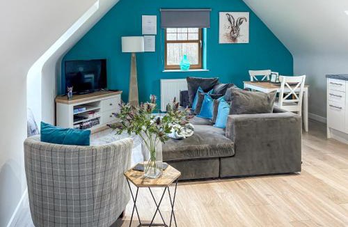 Bathgate House | The Snug