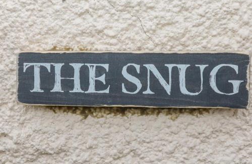 Middleton House | The Snug