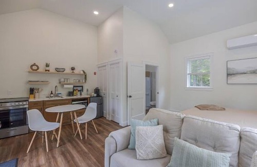 Ellsworth Apartment | The Solace Nook
