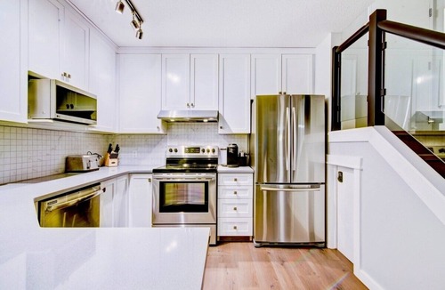 Canmore Condo | The Solstice Loft -2 Bed/2 Bath Luxurious Penthouse
