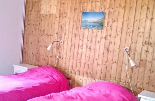 Monetier-les-Bains Ski Chalet | The south-facing chalet for 17 people