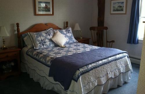 Dundee Bed & Breakfast | The South Glenora Tree Farm