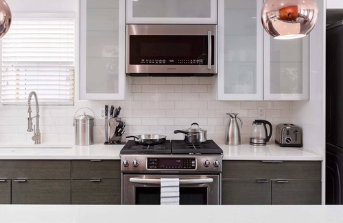 Dunbar House | The Spacious Haven at West 27th