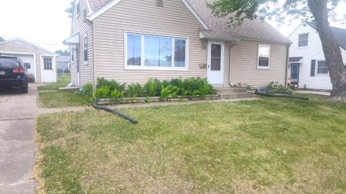 Cedar Rapids House | The Sparkle House