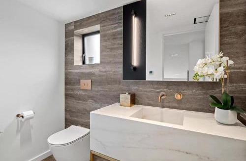 Queenstown City Centre Hotel | The Spire Hotel