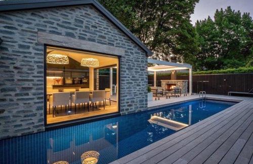 Queenstown City Centre Hotel | The Spire Hotel