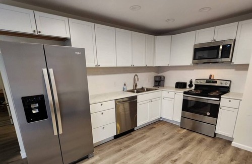 Springboro House | The Springboro Family & Friends House! 4bd/2ba