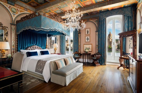 Santa Maria Novella Hotel | The St. Regis Florence