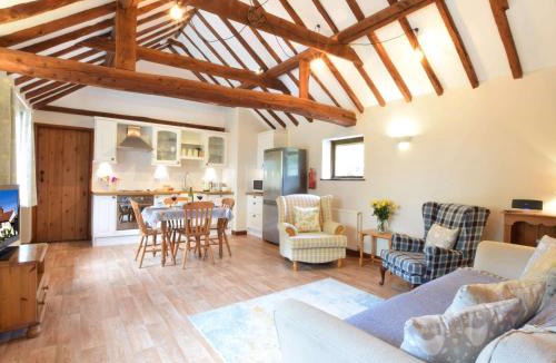 Colchester House | The Stables