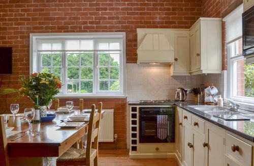 Eardisland House | The Stables