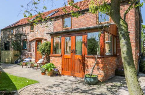 Roos House | The Stables