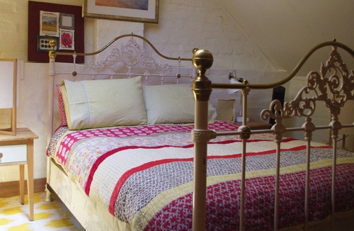 Bathurst Cottage | The Stables - Historic cottage (C1890)