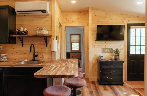 Marshall Cabin | The Stargazer! A cozy cabin near Turkey Run State Park! Pet friendly!