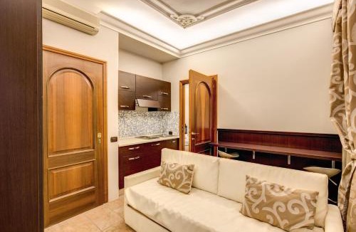 Tuscolano Hotel | The Strand Hotel
