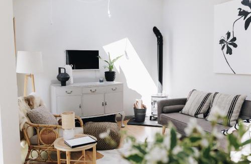 Helen's Bay Apartment | 'The Studio' Designer, seaside cottage