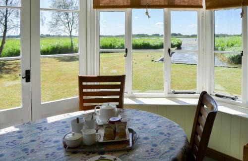 Irstead House | The Studio