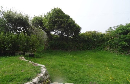 Saint Erth Praze Cottage | THE STUDIO, pet friendly, with open fire in Rinsey Cove