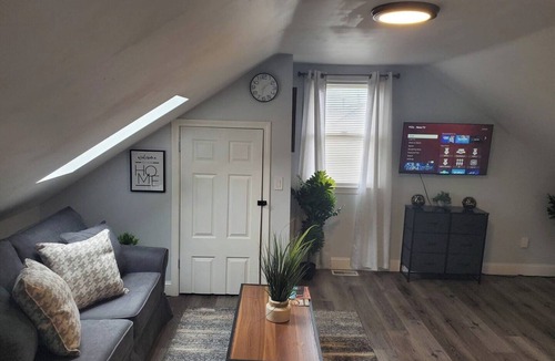 Johnston Apartment | The Studio-Suite at Putnam Pike NEW APT Near PVD