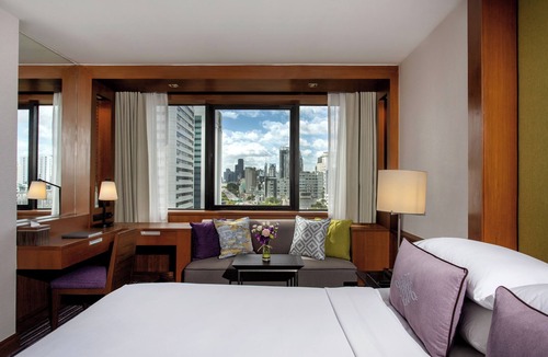 Thanon Phaya Thai Hotel | The Sukosol