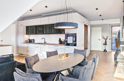 Meissen Apartment | The Summit Rooftop I Meissen