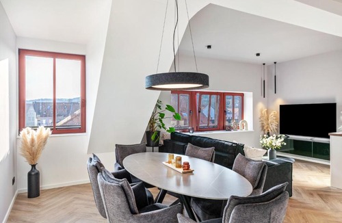 Meissen Apartment | The Summit Rooftop I Meissen