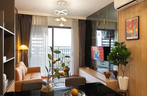 Thu Thiem Apartment | The Sun Avenue 2BR Sunset View Apt, 10 mins to D1