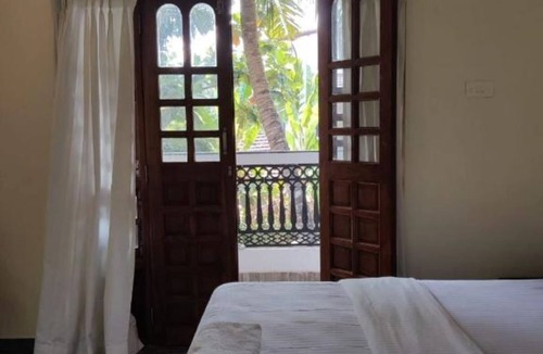 Mandrem Apartment | The Sun - Double Room with Balcony