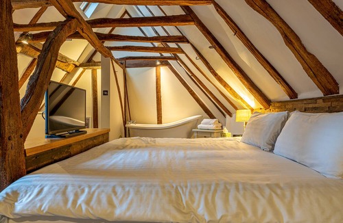 Faversham Hotel | The Sun Inn