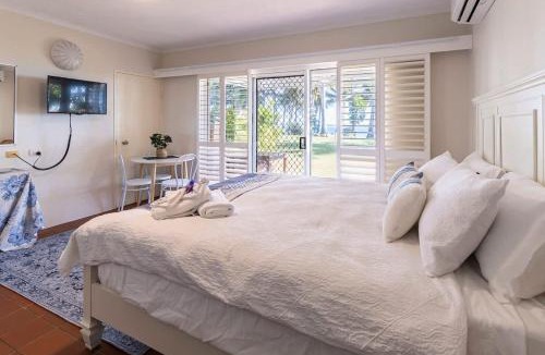 Dolphin Heads Hotel | The Sunset Sea
