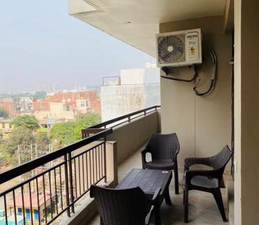 Zirakpur Apartment | The SUNset, Zirakpur 3bhk flat for families only