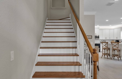 Lakeland House | The Swan & Scholar House - 3BR/2.5 Bath