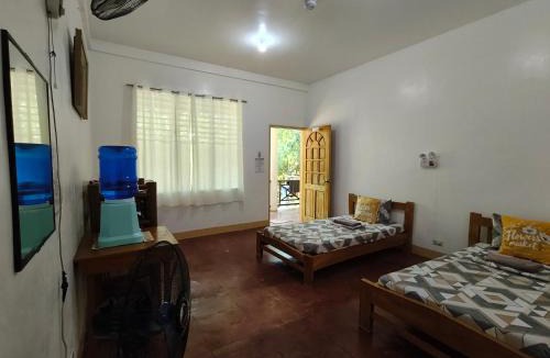 San Juan Hostel | The Sylvia