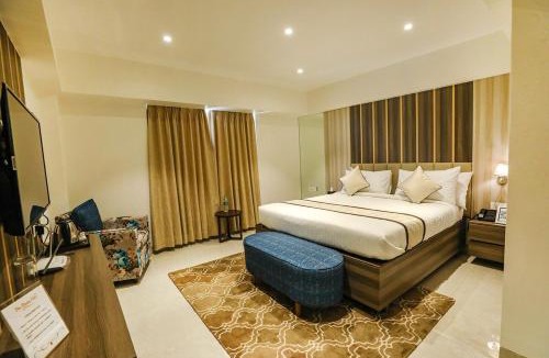 Thane West Hotel | The Thane Club