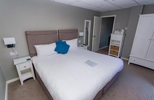 Quedgeley Hotel | The Thatch Inn