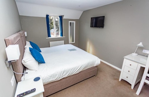 Quedgeley Hotel | The Thatch Inn