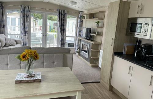 Lancaster House | The Thimble static Holiday Home