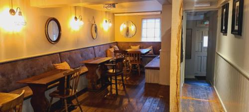 Mabe Hotel | The Thirsty Scholar