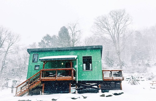 Thayerville Cottage | The Tiny House @ Deep Creek Lake - centrally located to everything Deep Creek
