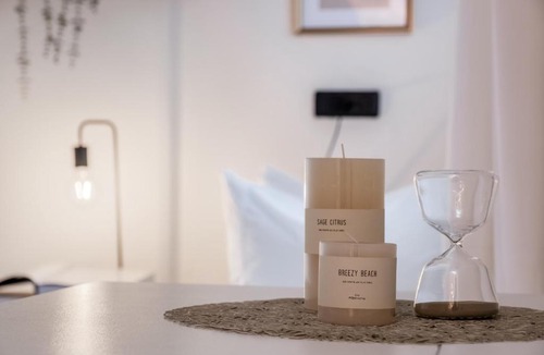 Jerusalem City Centre Apartment | the train studio