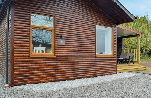 Mouswald Cottage | The Tranquil Orchard - Woodpecker-UK31339
