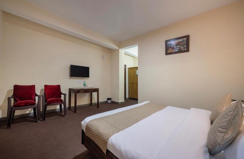 Fagu Hotel | The Tranquility Retreat l The Stargaze Café l 360 Mountain View l Open Air Multi Cuisine Restaurant l Power Backup Available l Managed By ExoticStays Group