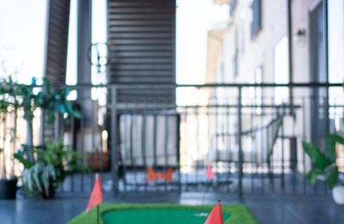 North Burnet Apartment | The Treehouse Spacious & Fun 2BR Retreat in the Heart of the Domain