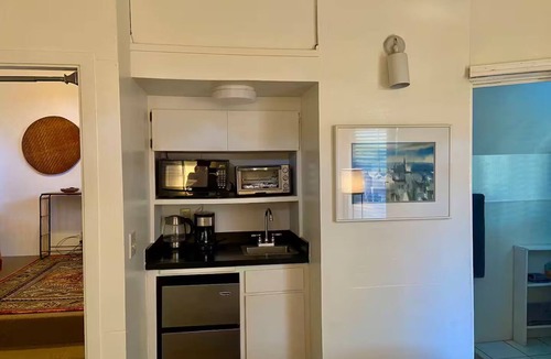 Avila Beach House | "The Treehouse"/studio in oaks. Ocean 6+min. walk