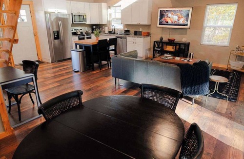 Logan Cabin | The Treetop Retreat Family Getaway in Scenic Hocking Hills
