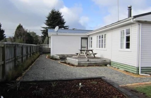 Owhango House | The Triple H - 4 bedroom Comfortable Holiday Home