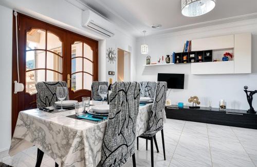 Agres Apartment | The Triplets