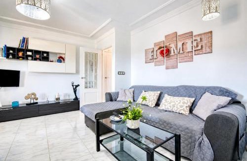 Agres Apartment | The Triplets