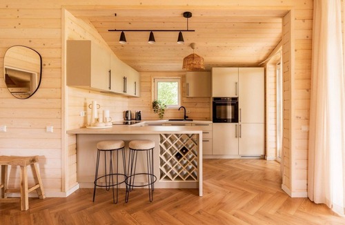 Wilsum Cabin | The true Back-to-Nature feeling with the comfort of today. With a stunning view of the lake!