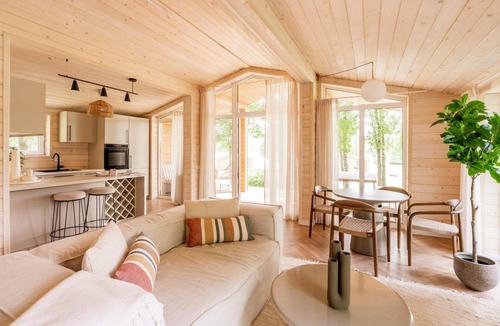 Wilsum Cabin | The true Back-to-Nature feeling with the comfort of today. With a stunning view of the lake!